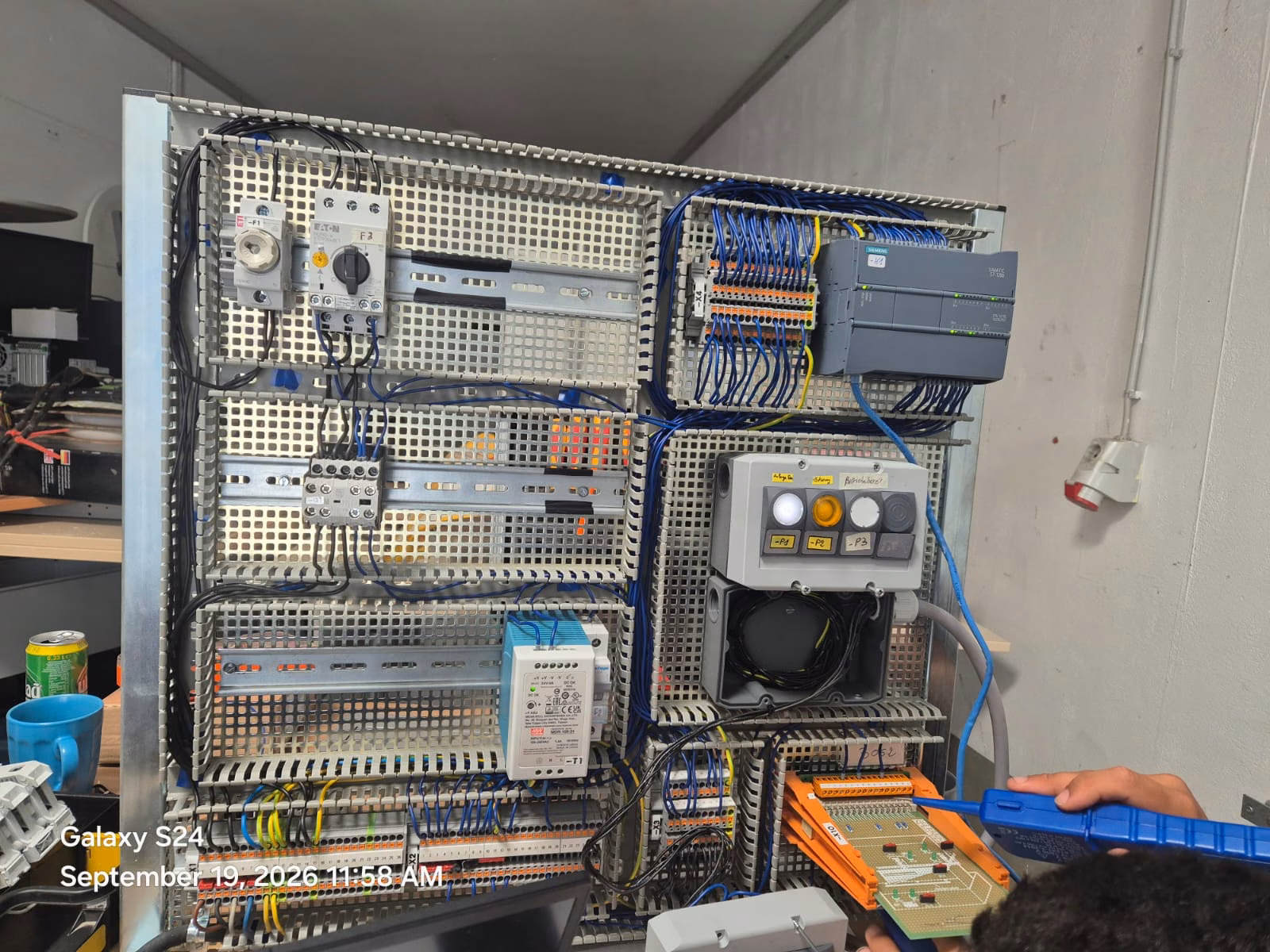 Aufbau eines signaltechnischen Steuersystems
